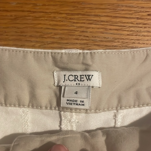 J Crew size 4 white chino shorts - Picture 2 of 6